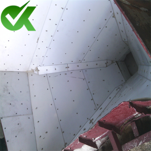 No sticky UHMWPE truck bed chute liner sheet